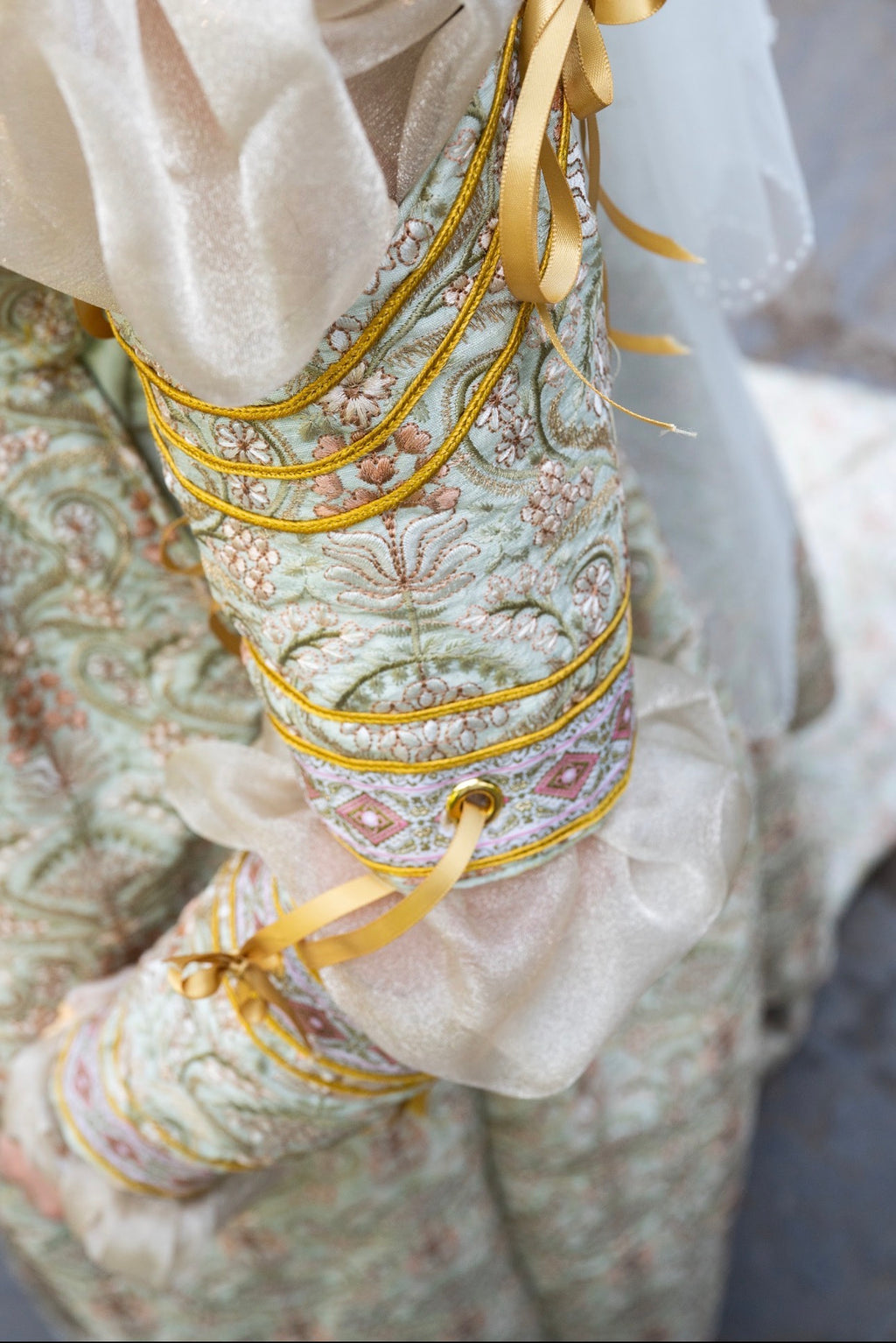 Adelasia's Reversible Detachable Sleeves