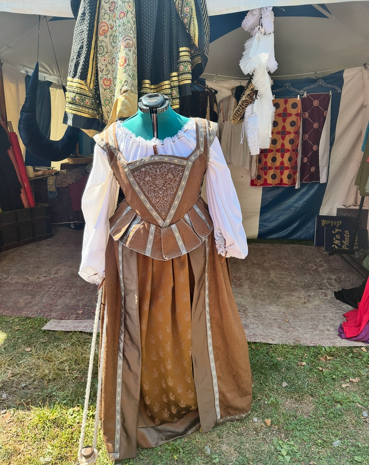 Noblewoman Gown-Custom Made to Order