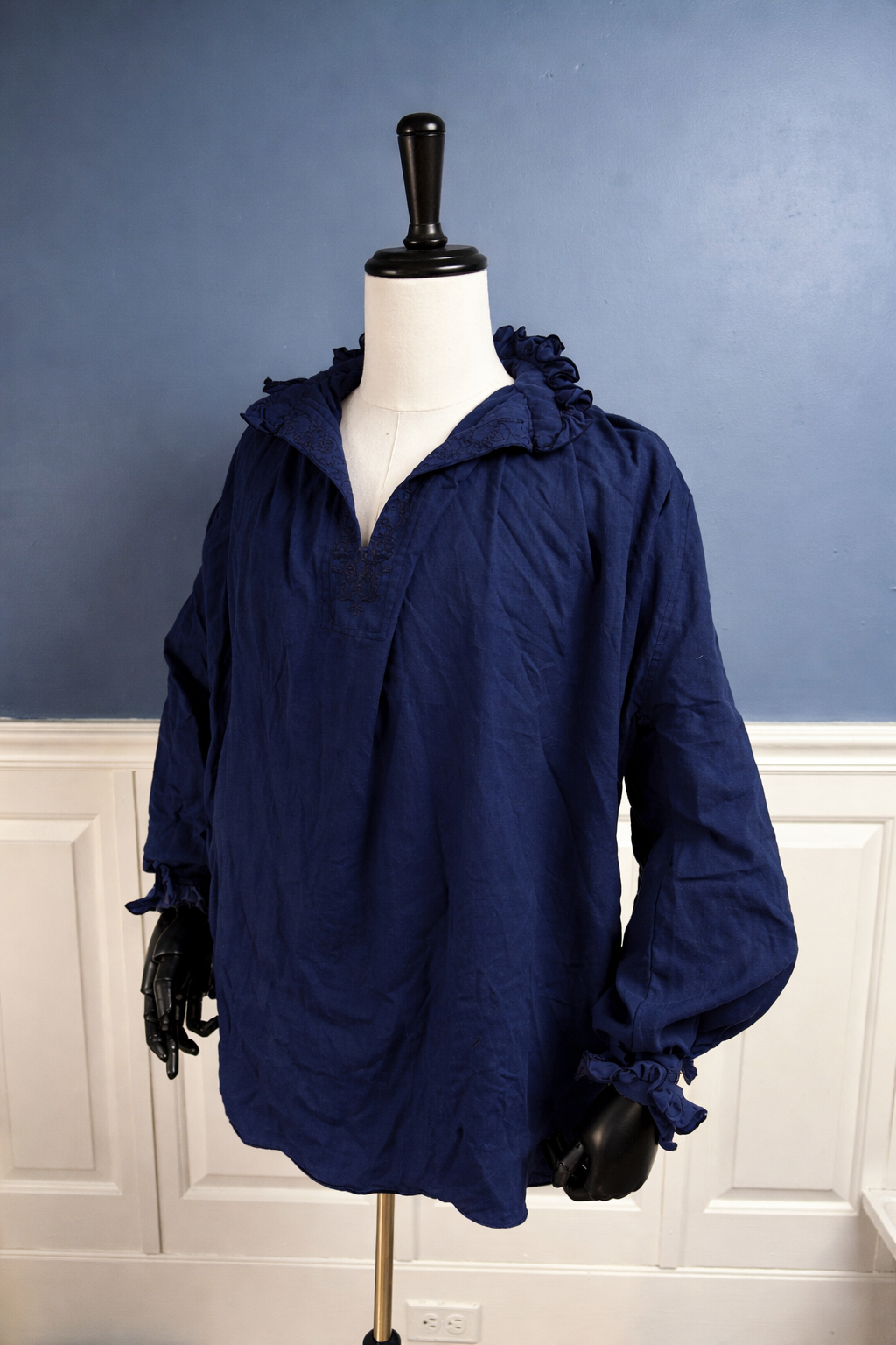 The Tavernsong Shirt- Gold